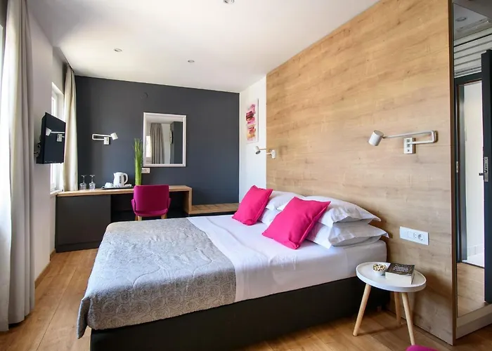 Ora Luxury Rooms